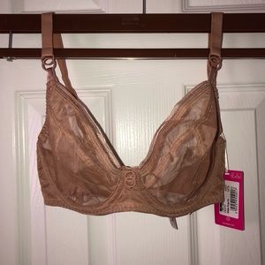 30F Curvy Kate plunge bra